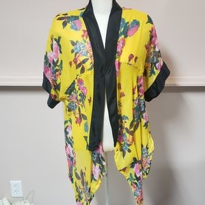 Steve Madden floral cover up, one size fits most, yellow and black